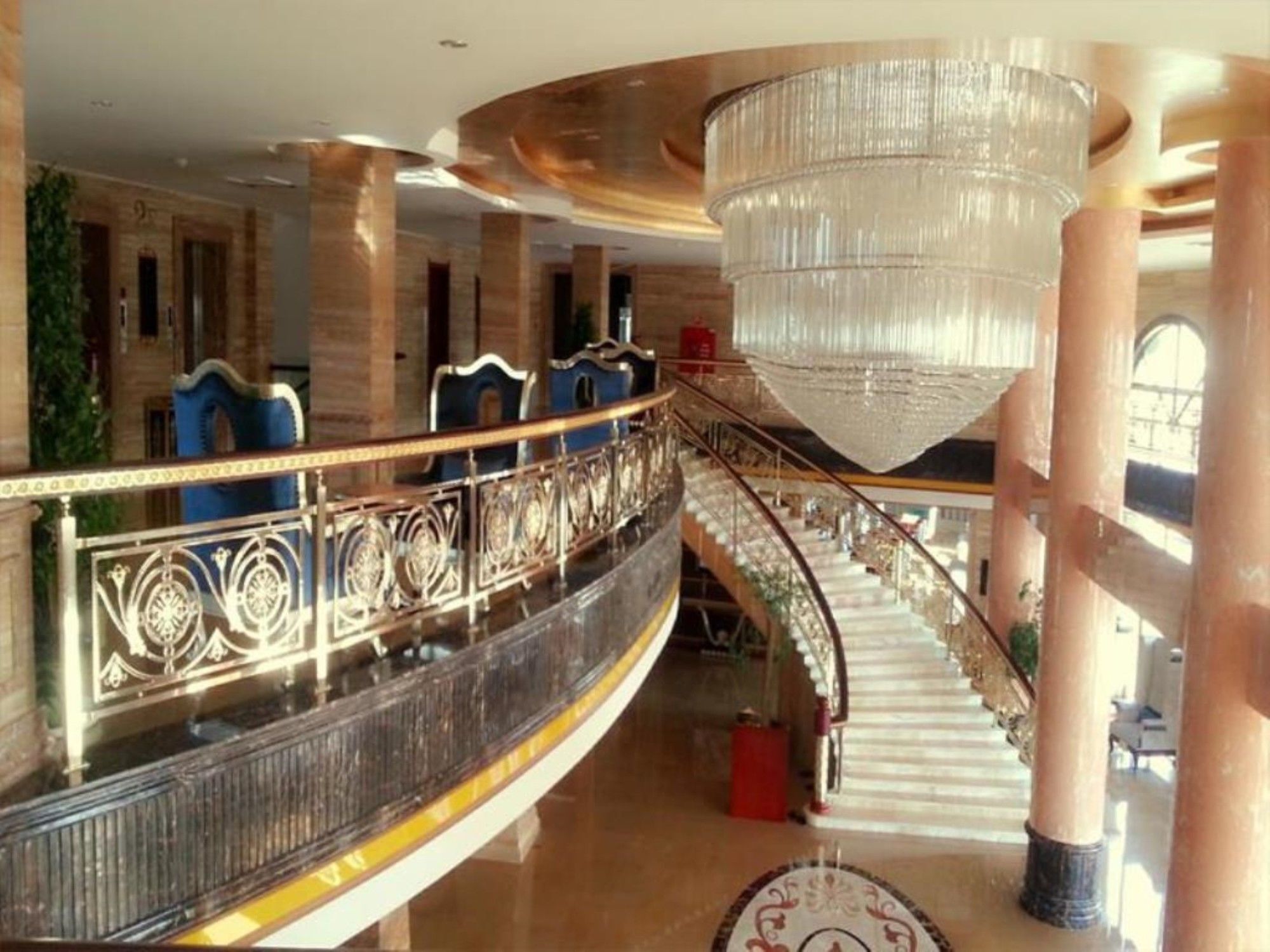Star World Hotel Naypyidaw Bagian luar foto